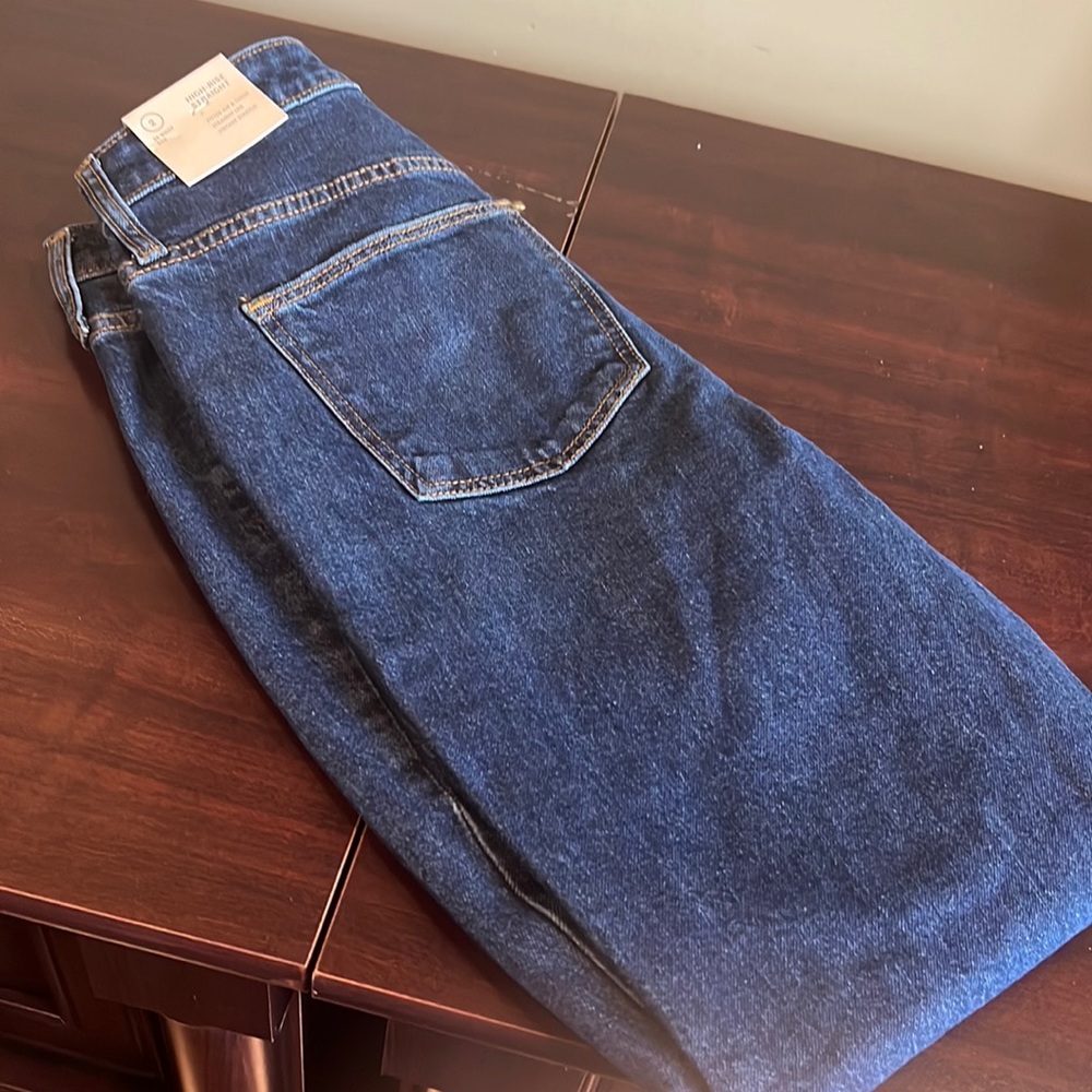 NWT Universal Threads Jeans size 2